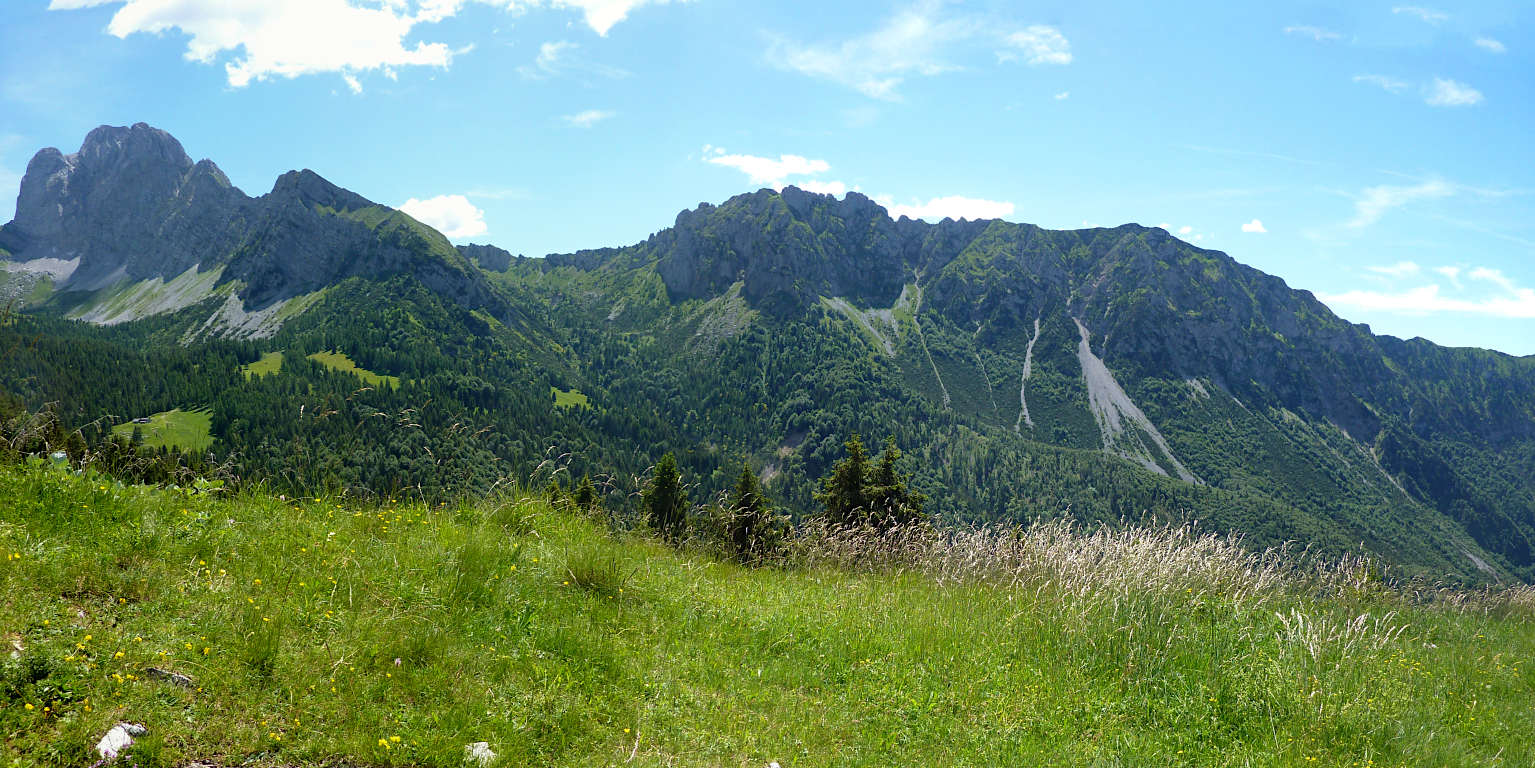La Presolana, il p.so Olone, la Cima di Bares, il M. Campo e poi viaaa... verso il Colle di Blum.