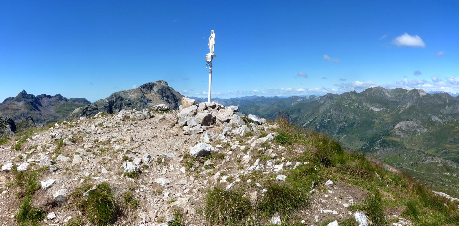 EXTRA (EM, 45'): salire dal p.so della Portula al M. Madonnino. Foto: in vetta.