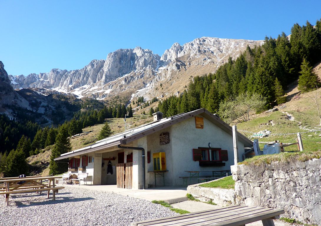 Rifugio Carlo Medici ai Cassinelli.