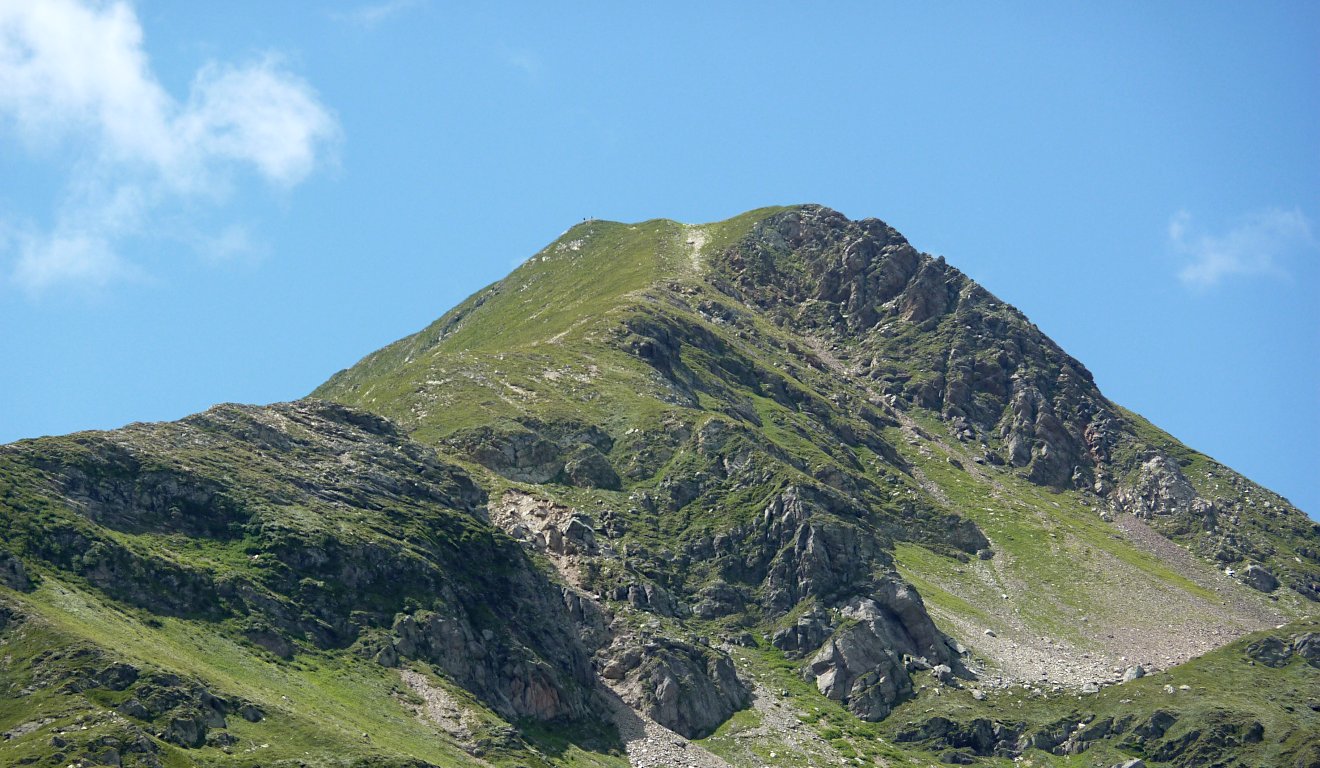 L'ultimo strappo del M. Madonnino, zoomato dal 233 con un 300 mm.