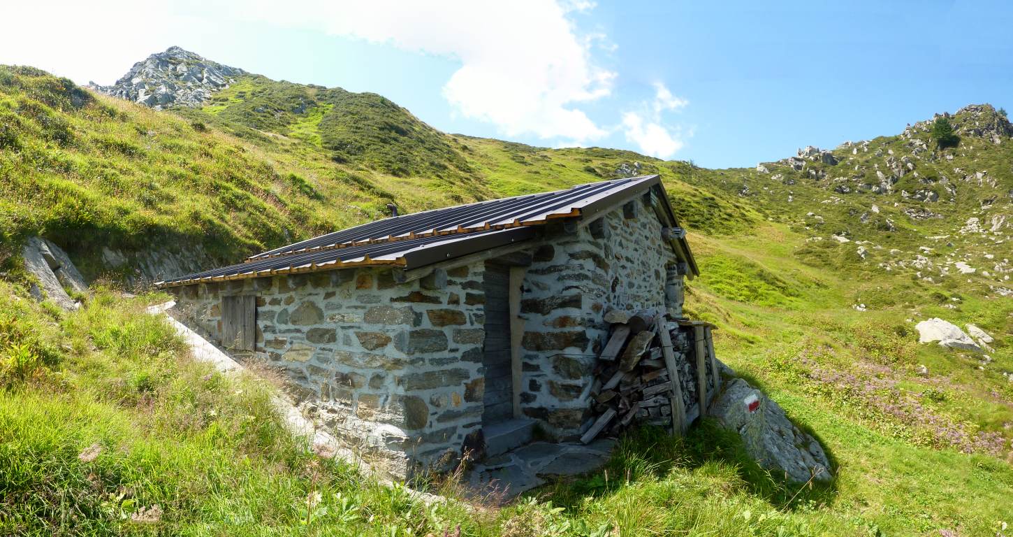 Bivacco Viviorobie / Bivacco Elio Angelini