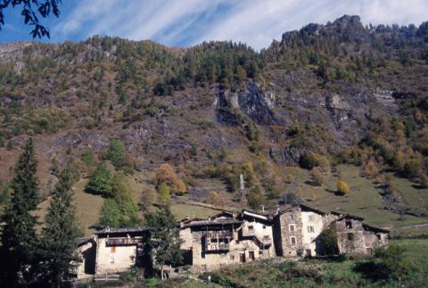 Pagliari: la memoria nella pietra