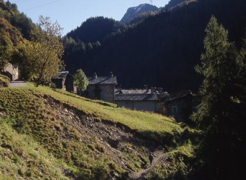 Pagliari: la memoria nella pietra