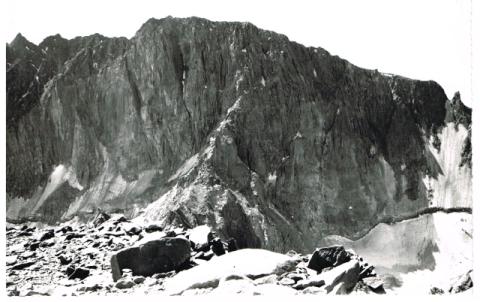 Alam Kuh (m 4.848)
