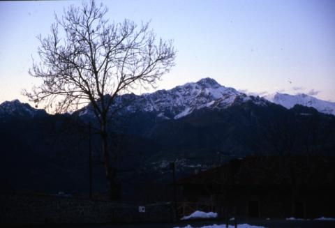 Vista sulle Orobie da santuario d'Altino