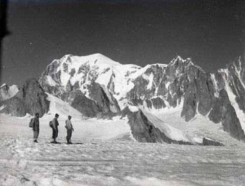 Monte Bianco e Aiguille Pilleret (1946)