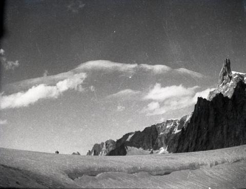 Monte Bianco e Aiguille Pilleret (1946)