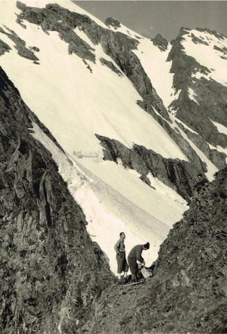 Bivacco Corti e Pizzo Scotes