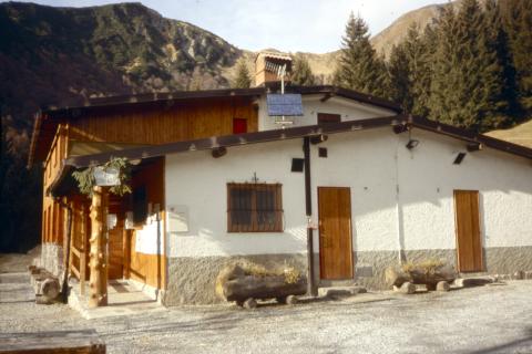 07-12-2011 - Quota 2230 con croce Papa Woitila e Cima Galline