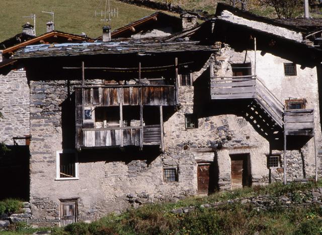 Pagliari: la memoria nella pietra