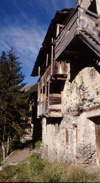 Pagliari: la memoria nella pietra