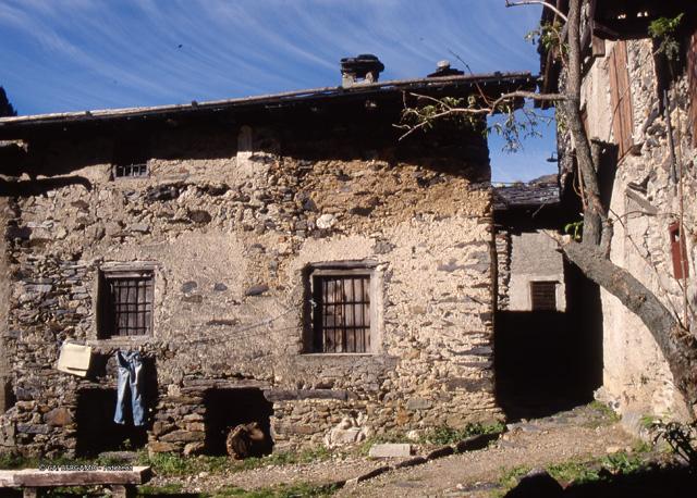 Pagliari: la memoria nella pietra