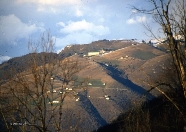 Vista sulle Orobie da santuario d'Altino