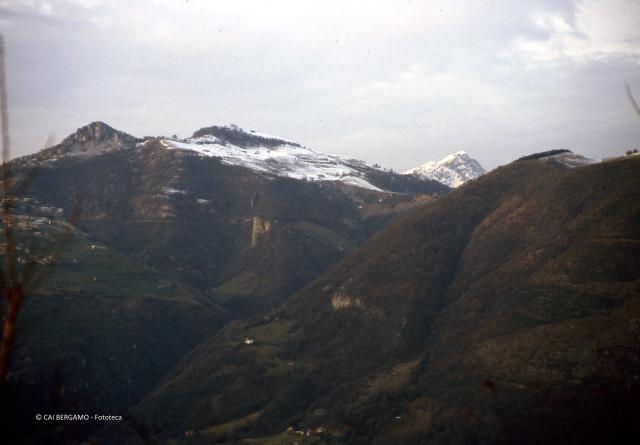 Vista sulle Orobie da santuario d'Altino