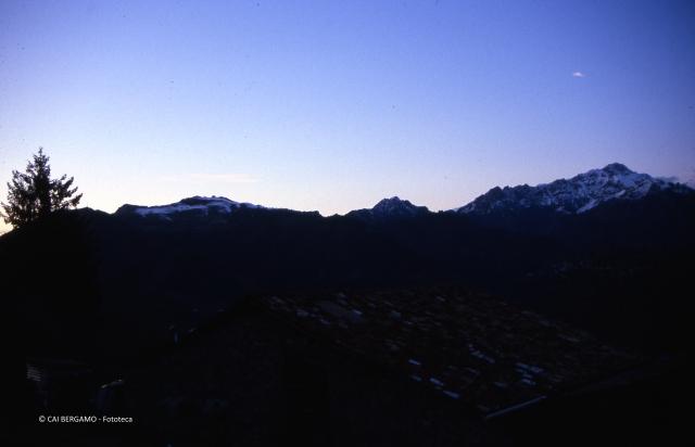 Vista sulle Orobie da santuario d'Altino