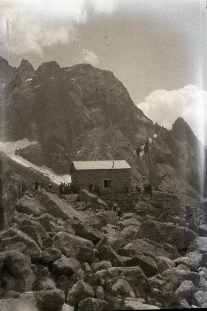 VAL TORRONE - RIFUGIO C.A.I.