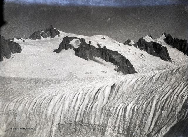 Monte Bianco e Aiguille Pilleret (1946)