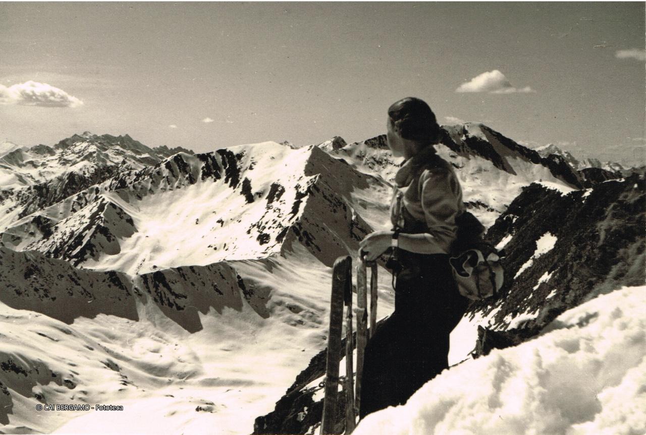 Dalla Bocchetta dei Lupi verso il Lago di Porcile e il Passo di Tartano