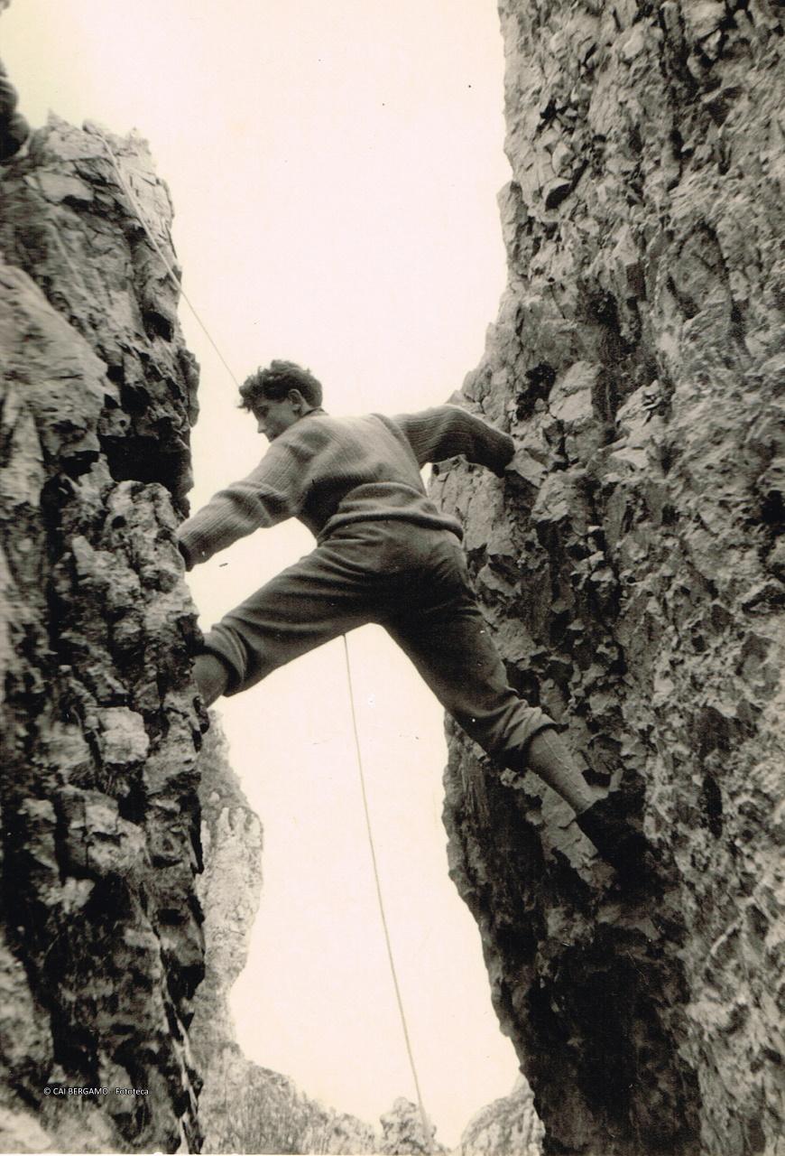 Arrampicata in spaccata in Cornagera