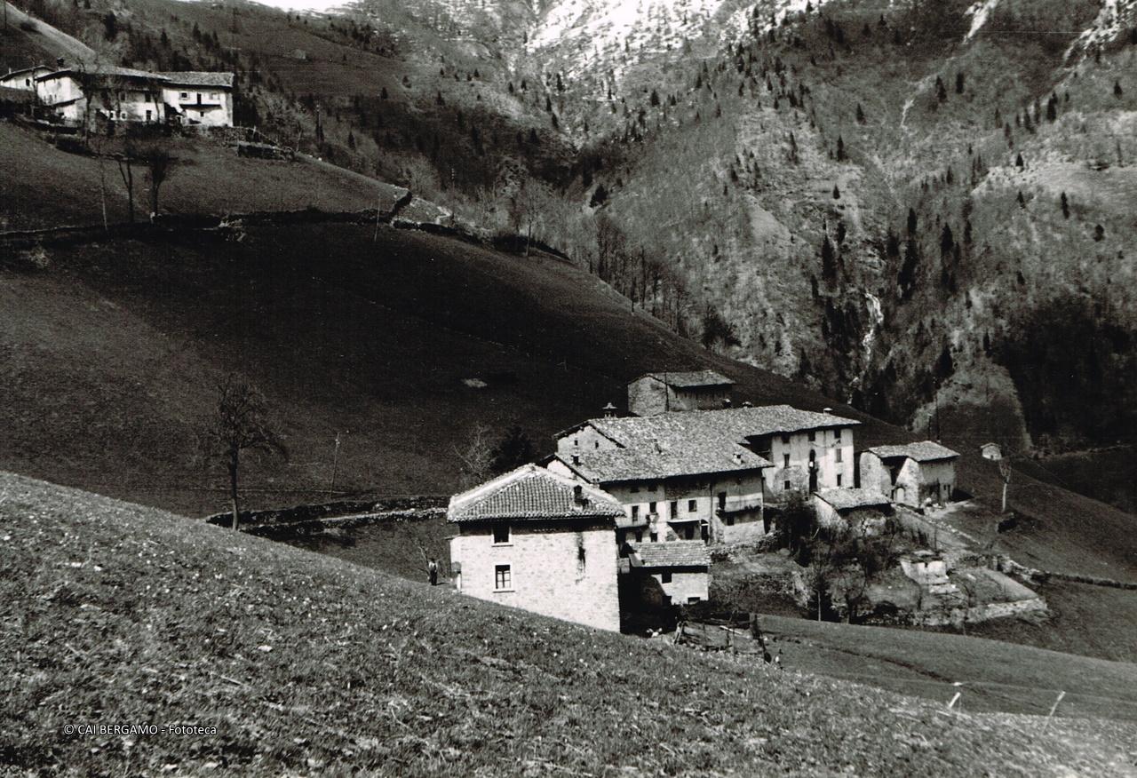 "Frazione Cantoni d'Oneta (Val del Riso)"