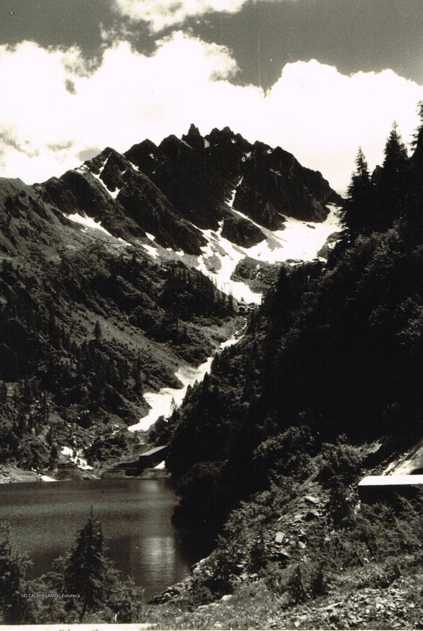 "Lago e Corni di Sardegnana"