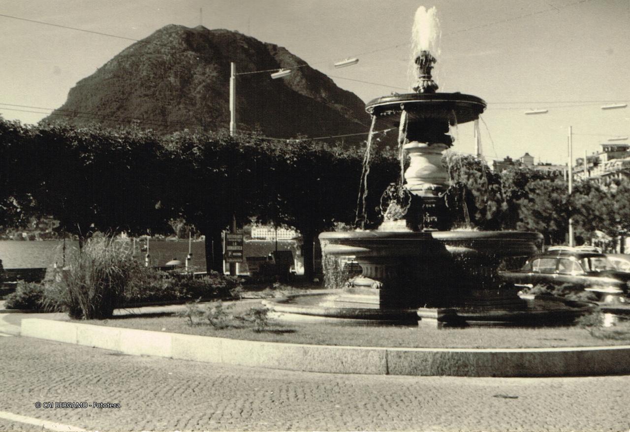 "Piazza di Lugano e Monte S. Salvatore"
