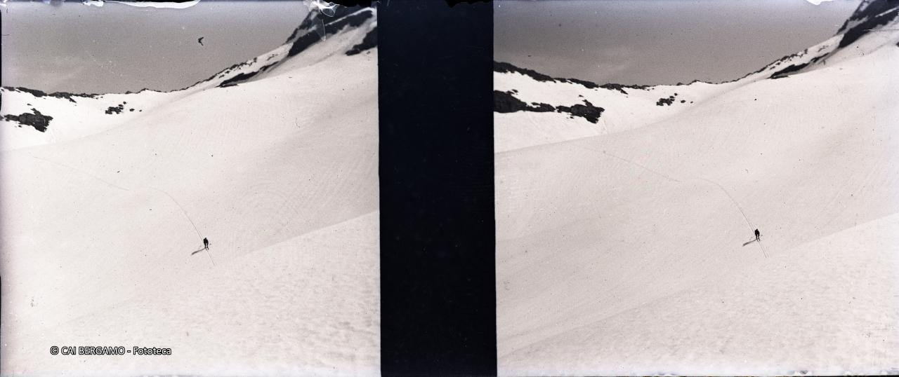 Scendendo con gli sci dal passo di Valsecca ??