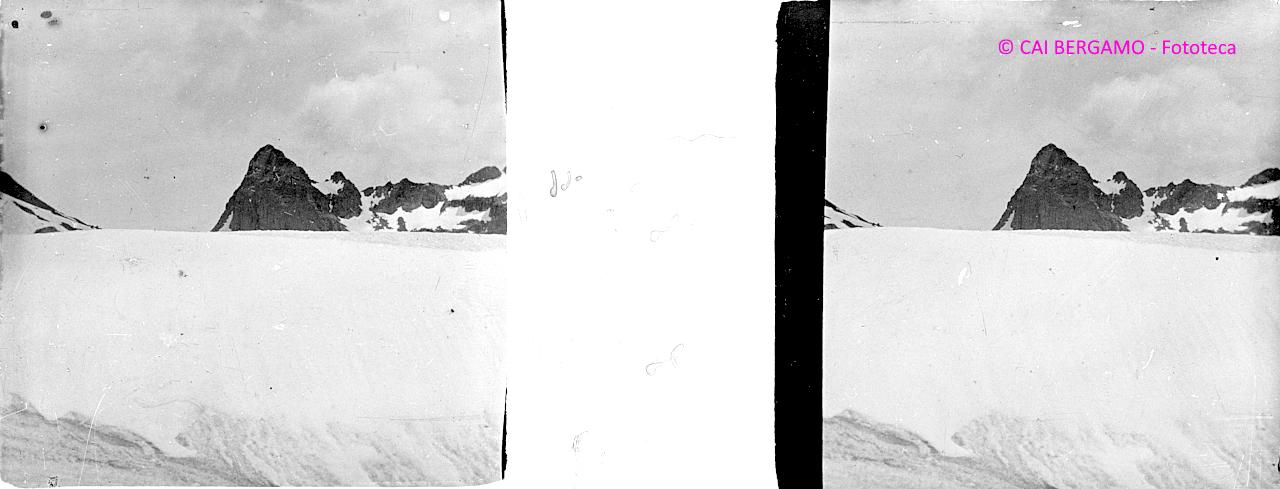 "Passo Valsecca e Porese ag 926" il passo ricoperto di neve (Porese l'attuale Poris sullo sfondo) 