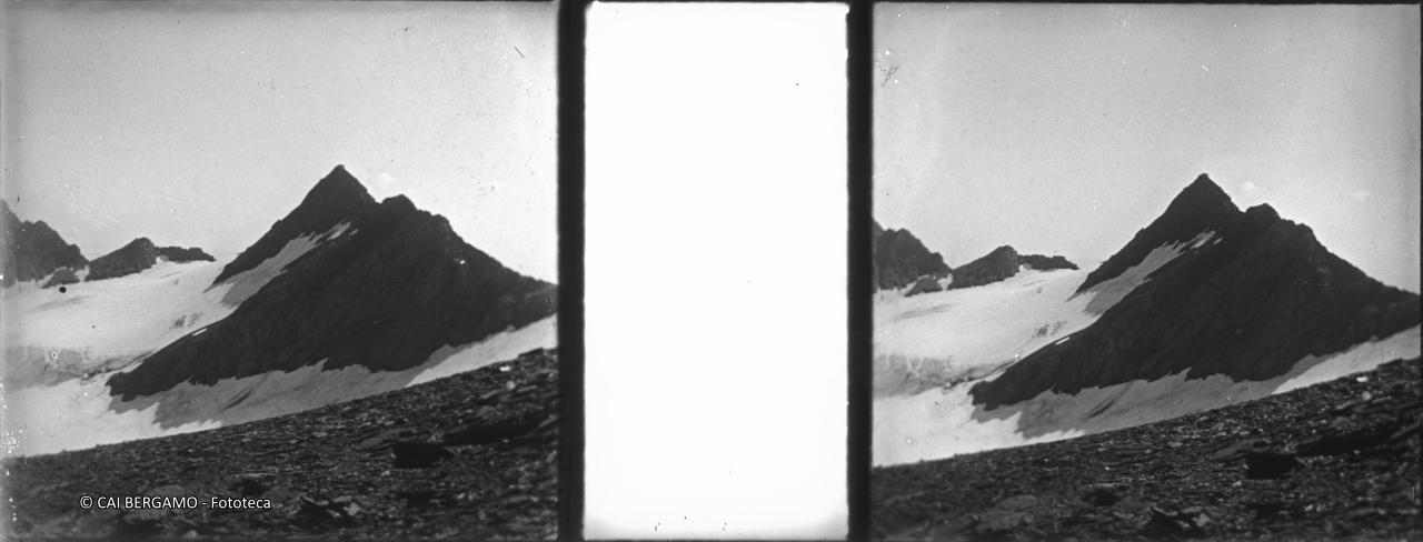 Monte Gleno con vedretta del Trobio