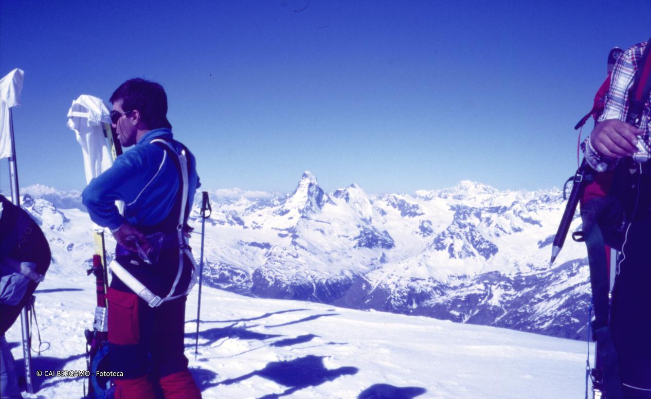 Vista dall'Alphubeljoch con il Cervino sullo sfondo