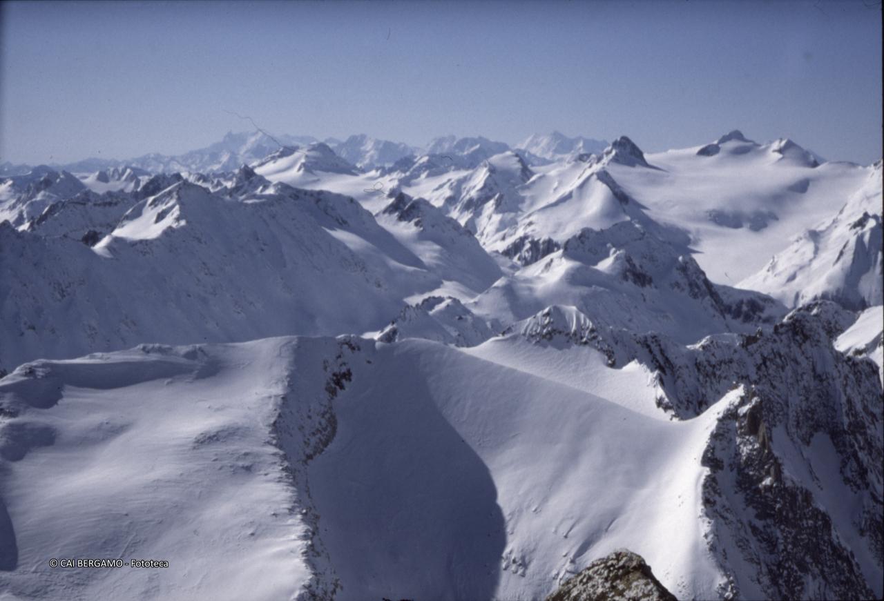 Vista panoramica dal Chüebodenhorn
