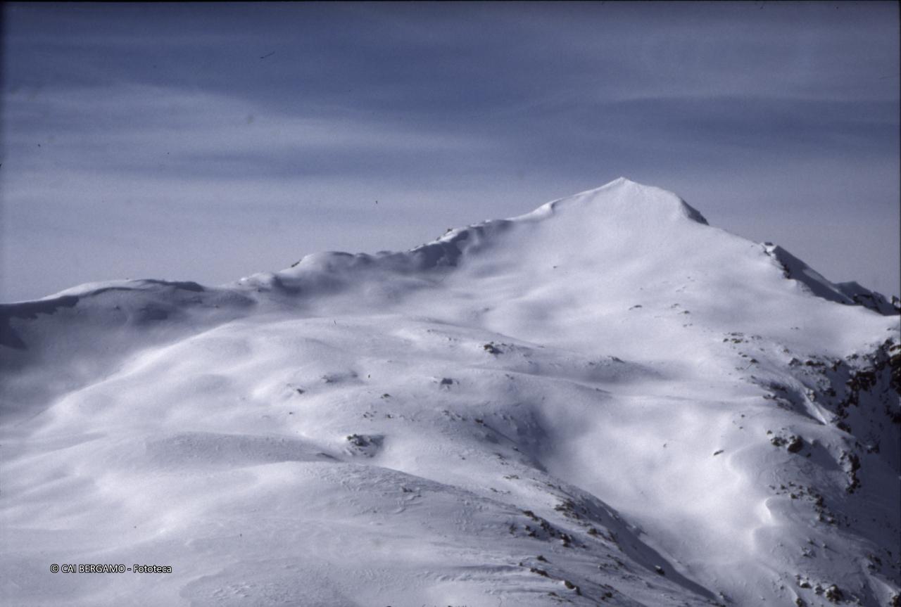 Vista del Piz Arpiglia, dal basso (??)