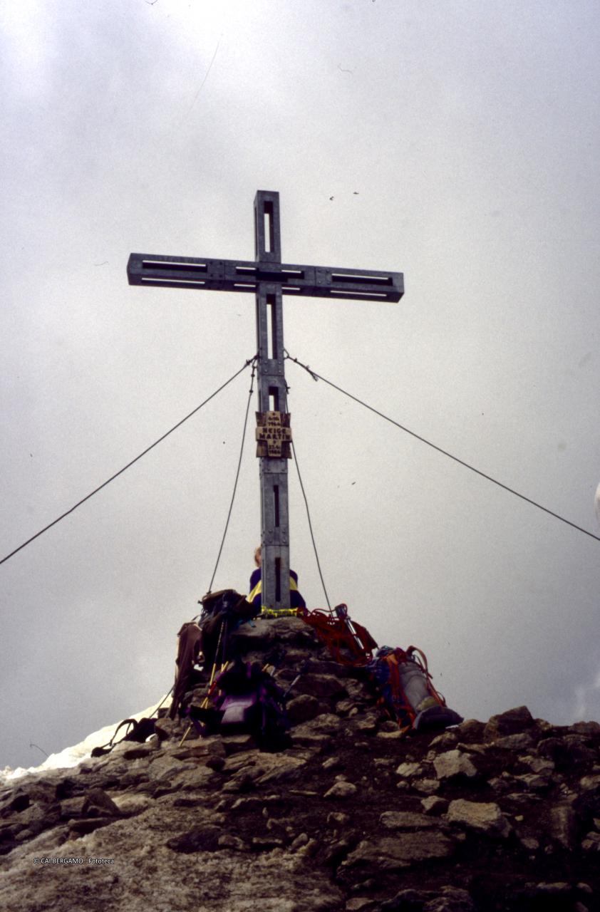 La croce sulla cima del Similaun