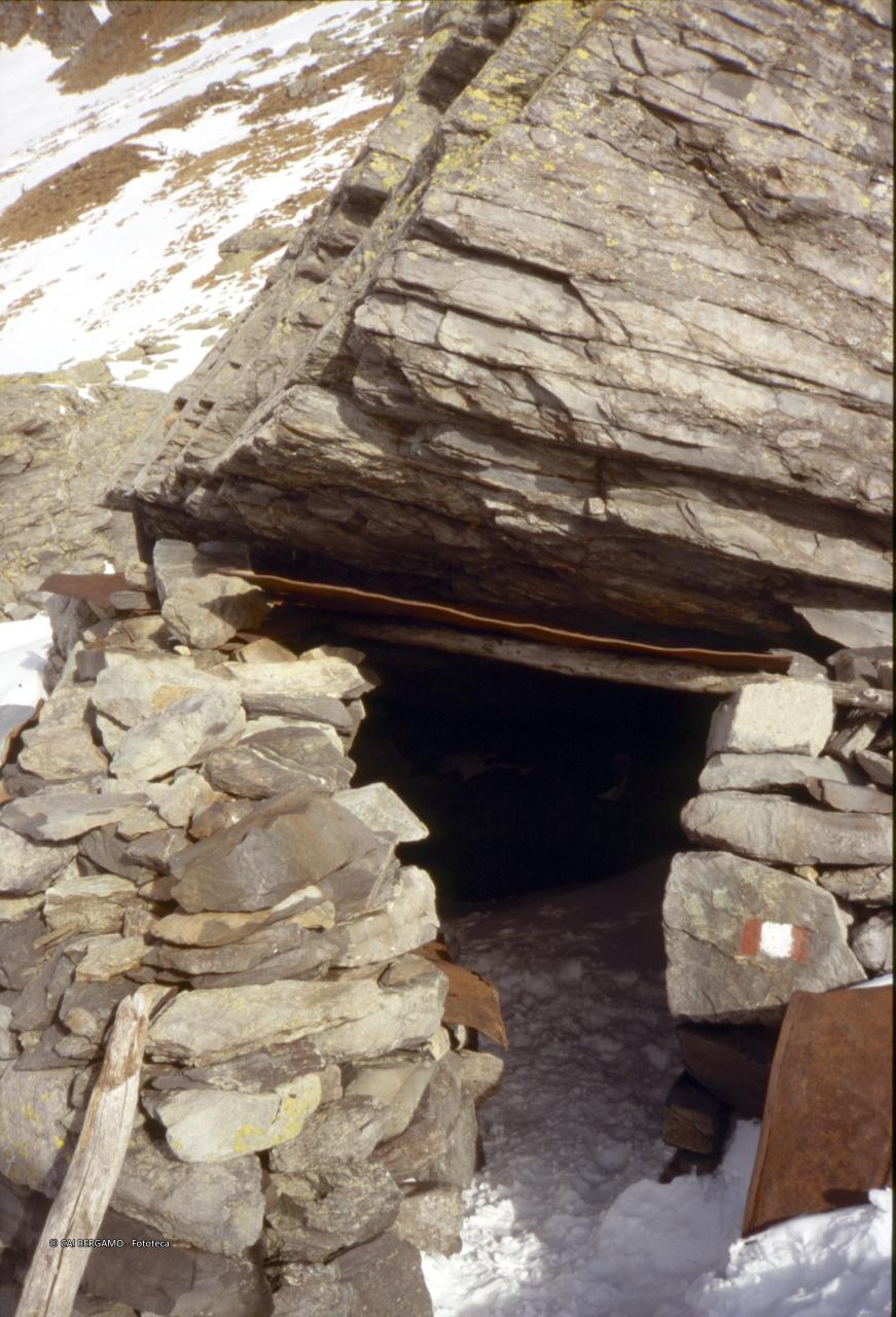 Costruzione sottoroccia 