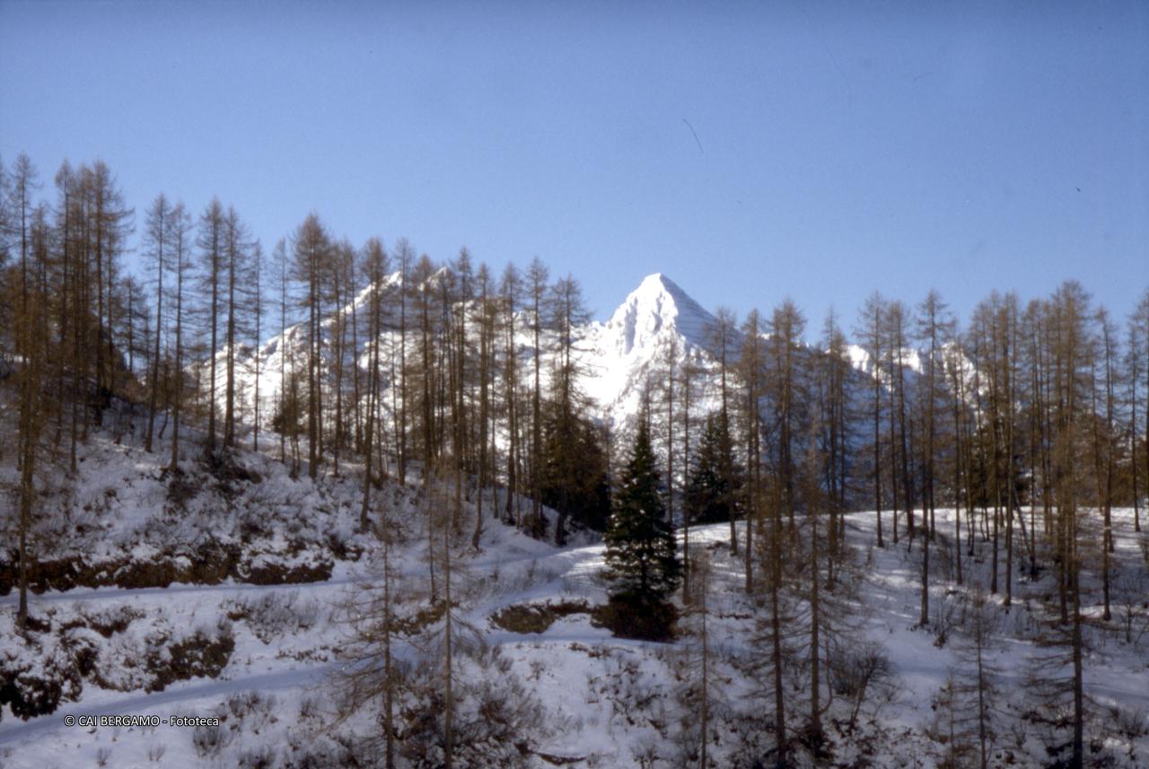 Monte Cabianca dal sentiero per il rifugio Calvi